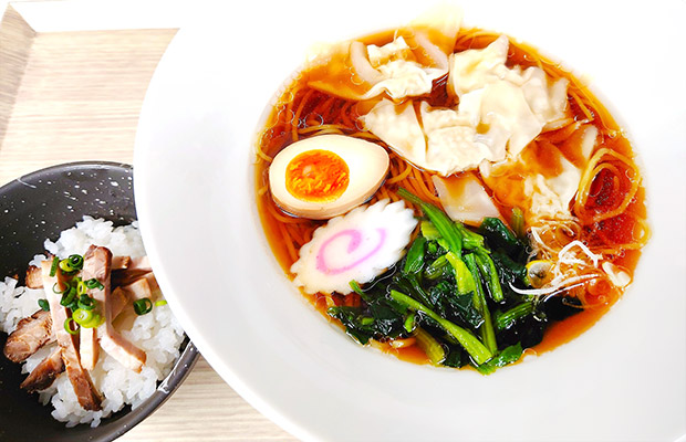 しょう油味ワンタン麺